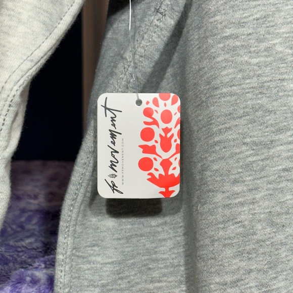 Triple Threat Hoodie Size M NWT - Picture 4 of 6